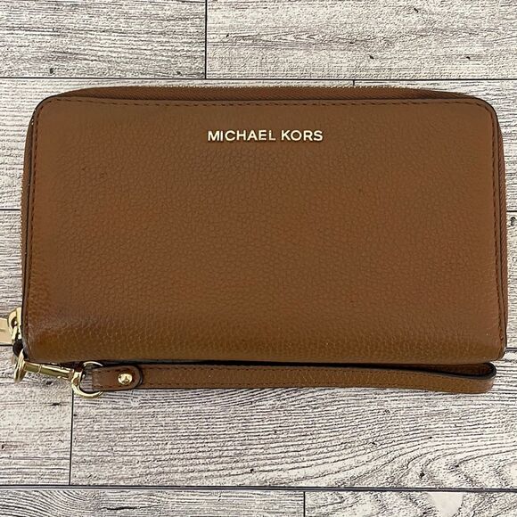 Michael Kors Continental Leather Tan Large Wallet - Picture 1 of 16
